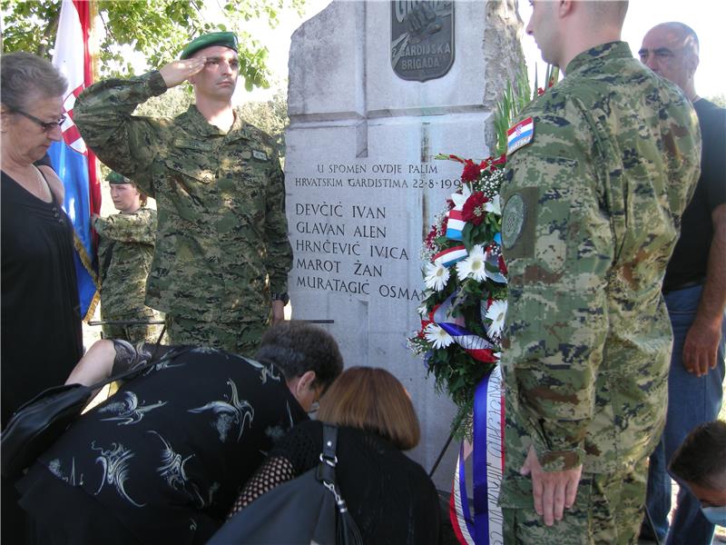 Commemoration held for fallen soldiers who defended Sunja