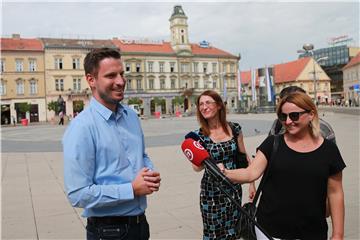 Konferencija za medije osječkog HDZ-a zbog najezde komaraca