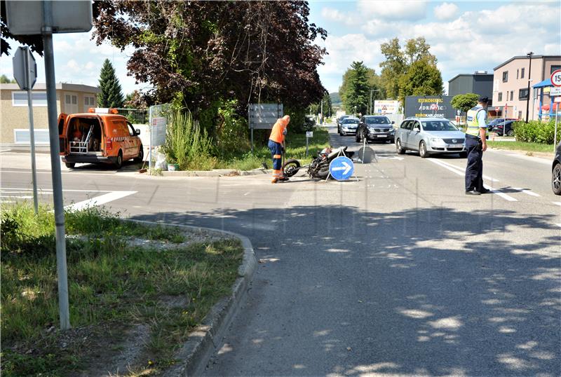 U Karlovcu poginuo motociklist