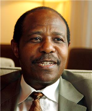 (FILE) RWANDA JUSTICE RUSESABAGINA ARREST