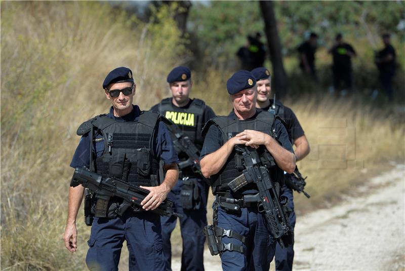 Pravosudnim policajcima u Splitu pobjegao pritvorenik