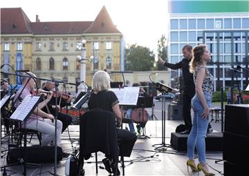 Ljetne večeri HNK u Zagrebu