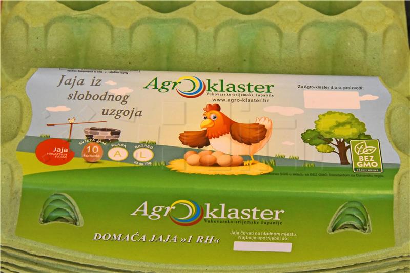 Agro klasteru prvom u Hrvatskoj certifikat GMO FREE za jaja iz slobodnog uzgoja