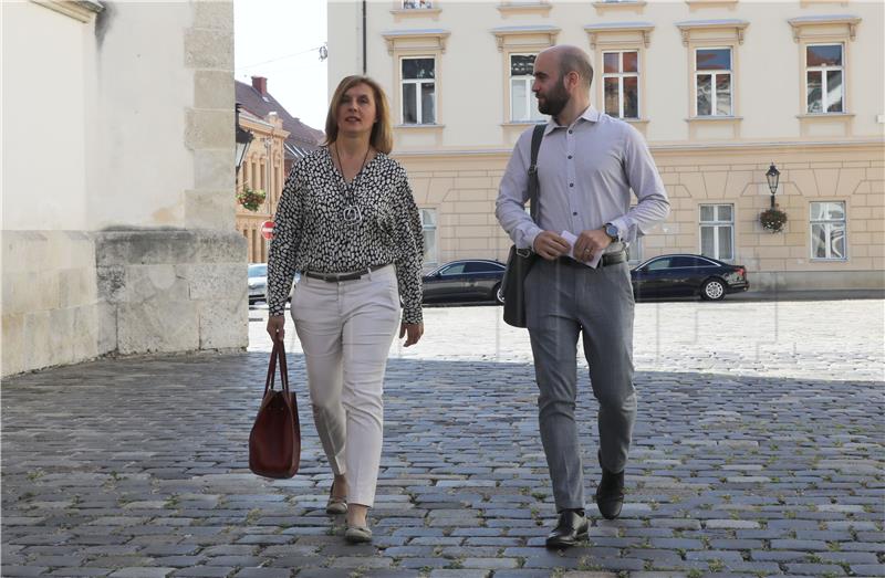 Konferencija za medije građanske inicijative Narod odlučuje