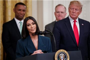 Kim Kardashian objavila: završava emitiranje serijala o njezinoj obitelji