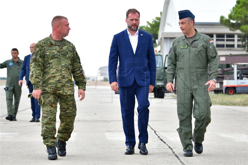 Banozic: Offers for fighter jets being received today