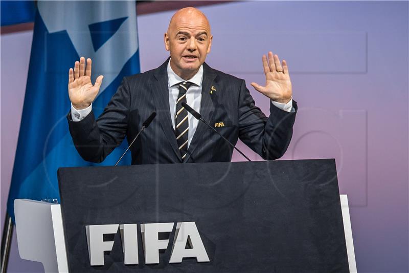 Infantino: Vraćanje navijača na stadione je cilj, ali zdravlje je važnije