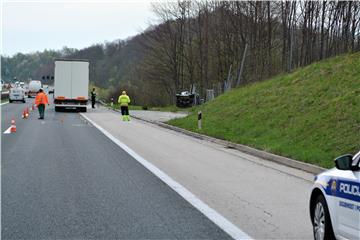 Ugašen požar teretnih vozila kod odmorišta Ježevo na autocesti A3