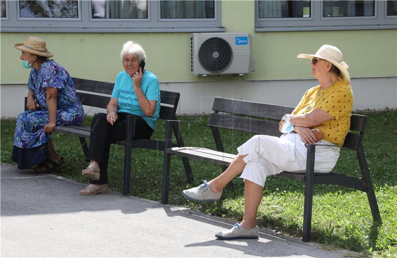 Ministar Horvat posjetio Studentski dom Cvjetno naselje