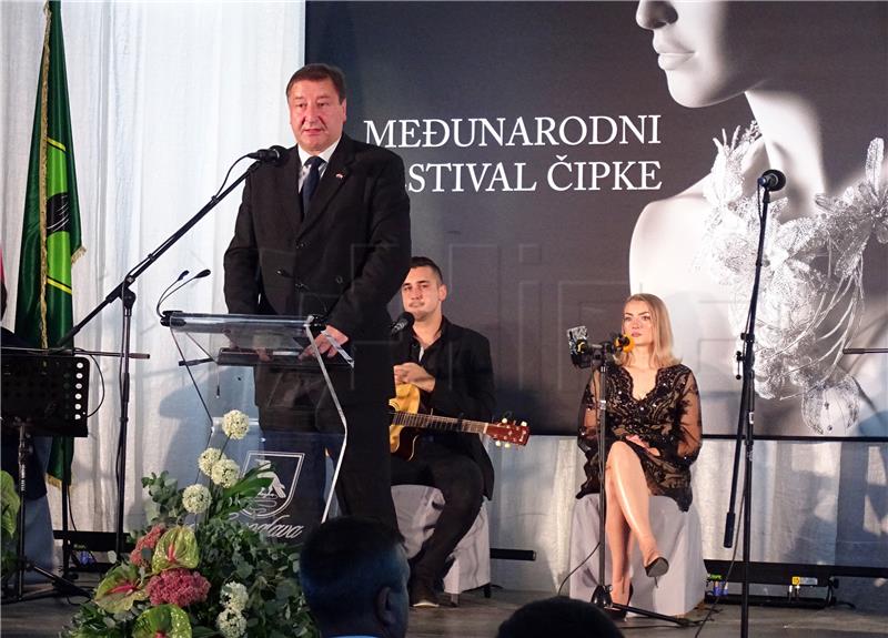 24th Int'l Lace Festival opens in Lepoglava