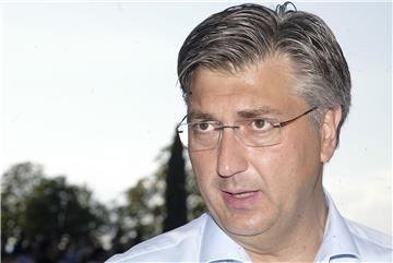 Plenković: Oni koji žele minirati rad Stožera identificirani