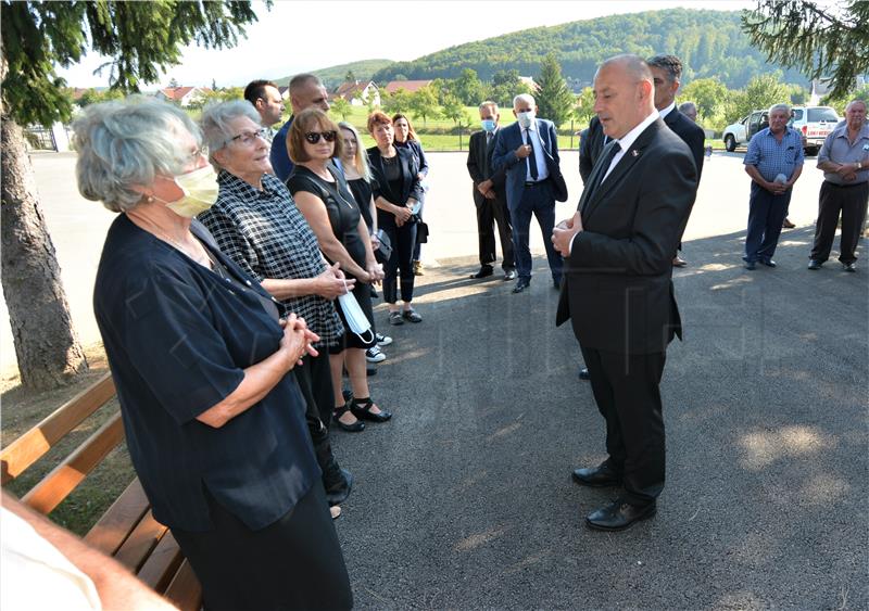 Remains of 15 Croat civilians killed in 1946 buried