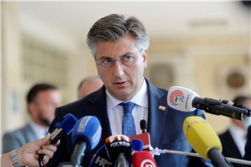 Premijer Plenković u Splitu razgovarao s gradonačelnikom Oparom i županom Bobanom