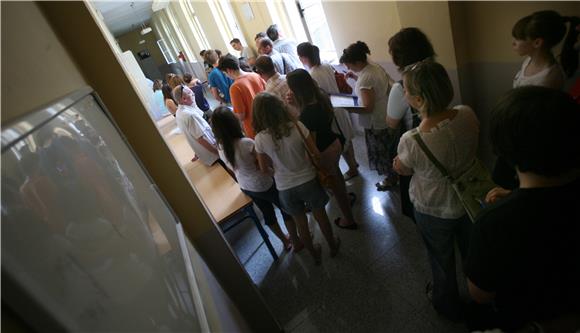 Zbog zaraženog učenika u Rovišću,  u samoizolaciji jedan razred osnovne škole