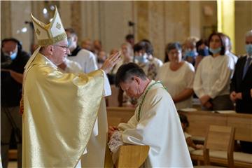 Kardinal Pietro Parolin u Solinu zaredio za biskupa mons. Antu Jozića