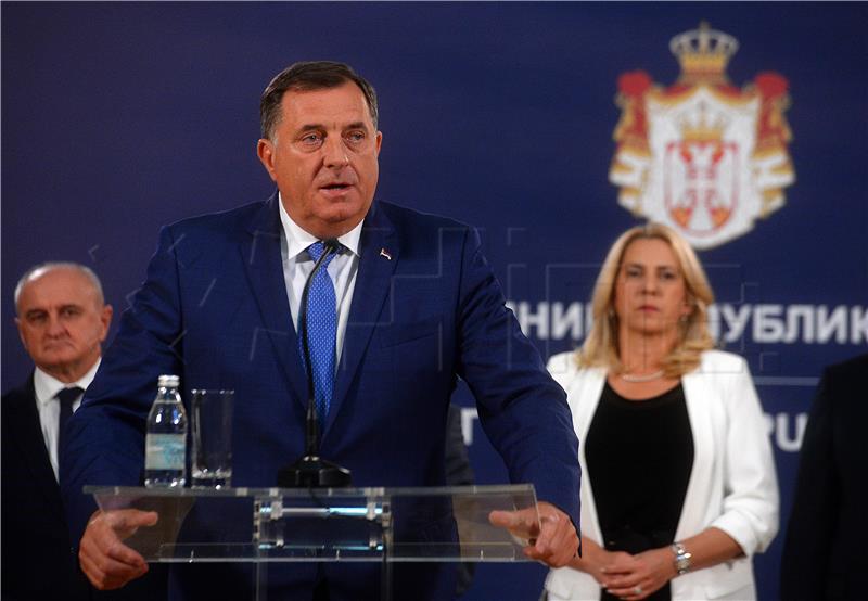 President's office says Dodik visiting Zagreb as representative of Serbs, not Bosnia