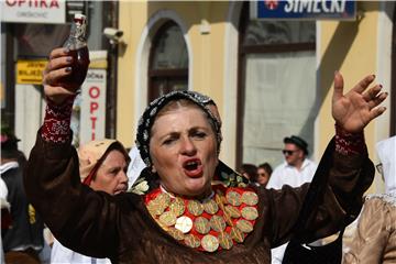 Svečanim mimohodom završile 55. vinkovačke jeseni