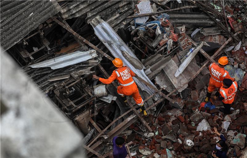 INDIA BUILDING COLLAPSE