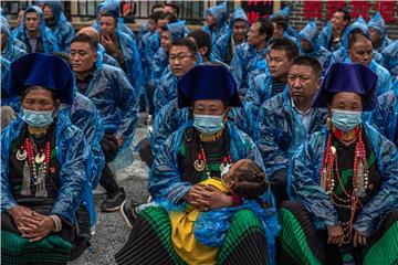 CHINA PHOTO ESSAY POVERTY ALLEVIATION