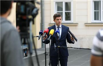 Konferencija za medije ministra Marića