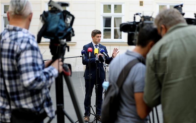 Konferencija za medije ministra Marića