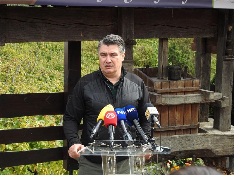 Pregrada: Milanović na manifestaciji „Branje grojzdja” 