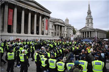 BRITAIN ANTI RESTRICTIONS PROTEST