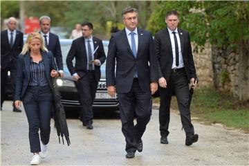 Premijer Plenković sudjelovao na komemoraciji u Varivodama