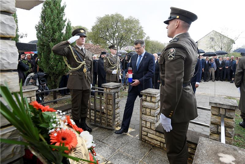 Premijer Plenković sudjelovao na komemoraciji u Varivodama