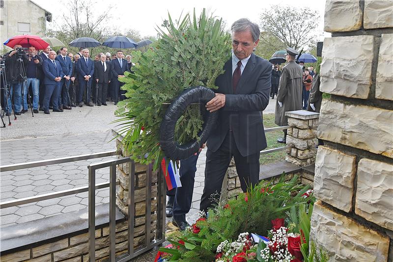 Premijer Plenković sudjelovao na komemoraciji u Varivodama