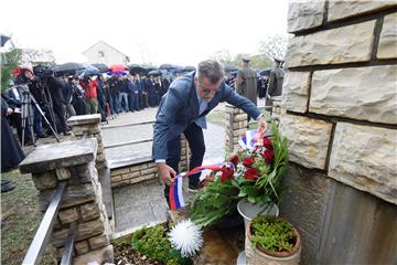 Premijer Plenković sudjelovao na komemoraciji u Varivodama