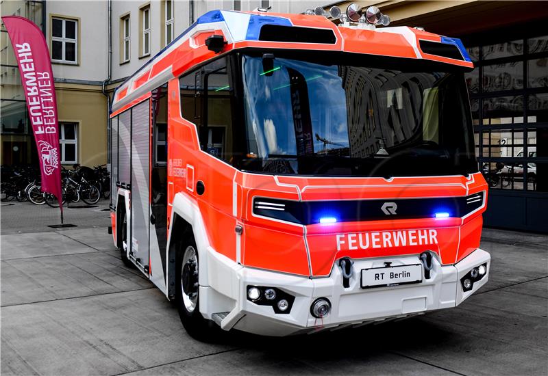 GERMANY FIRE BRIGADE ELECTRO CAR