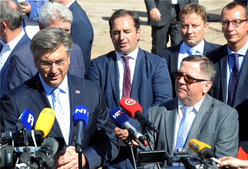 Plenkovic hopes for solution enabling BAT to stay in Istria