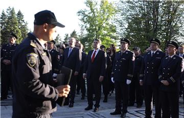 Predsjednik uručio odlikovanja - Spomenice domovinske zahvalnosti djelatnicima MUP-a