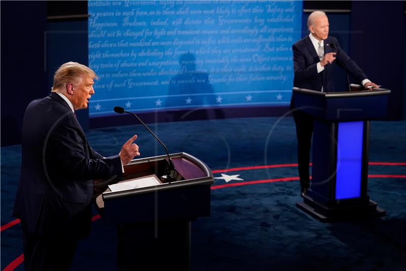 Debata protiv Trumpa: Biden demantirao slušalice i zahtjev za stankama