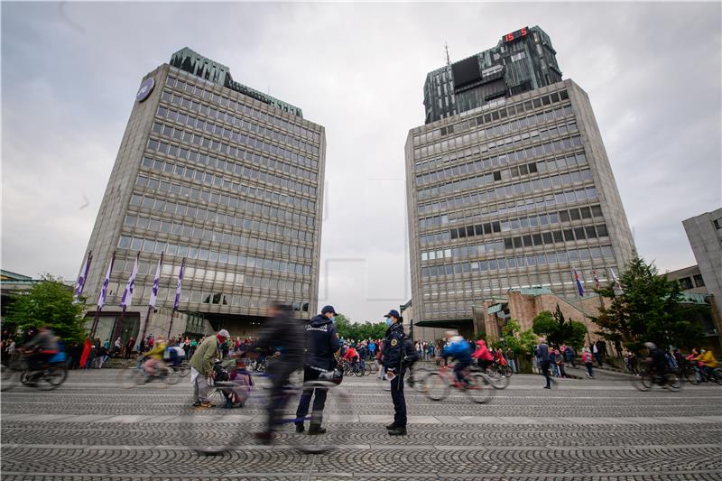 Most shops in Slovenia to be closed on Sundays, holidays
