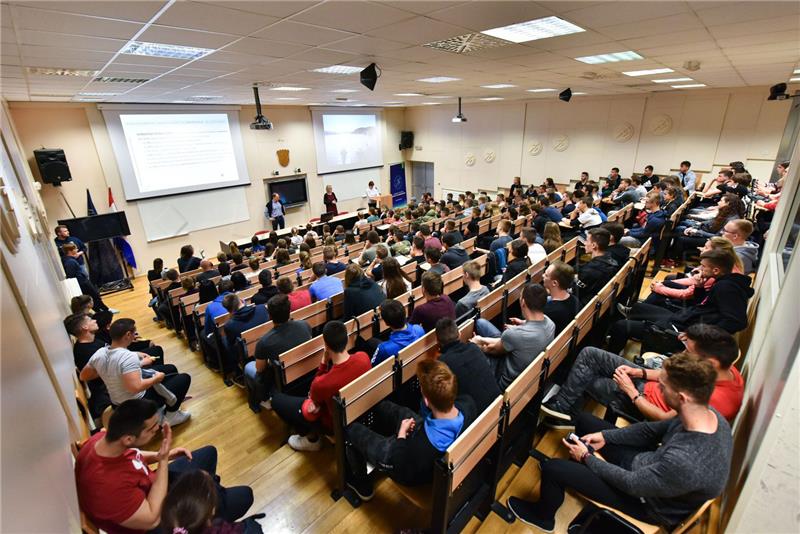 Većina studenata i i djelatnika smatra da je poučavanje lošije nego prije karantene