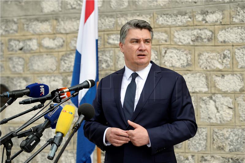 Milanovic says Izetbegovic not being consistent