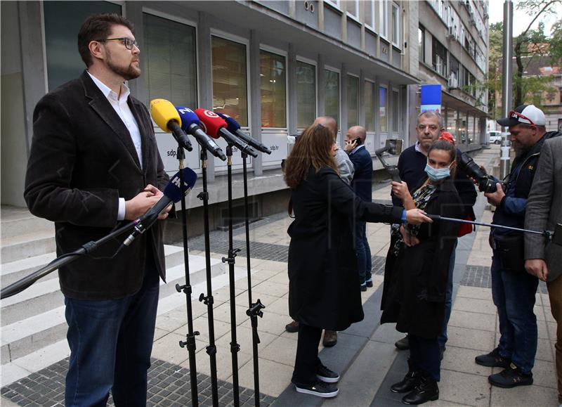 Grbin optužio Bernardića za opstrukciju