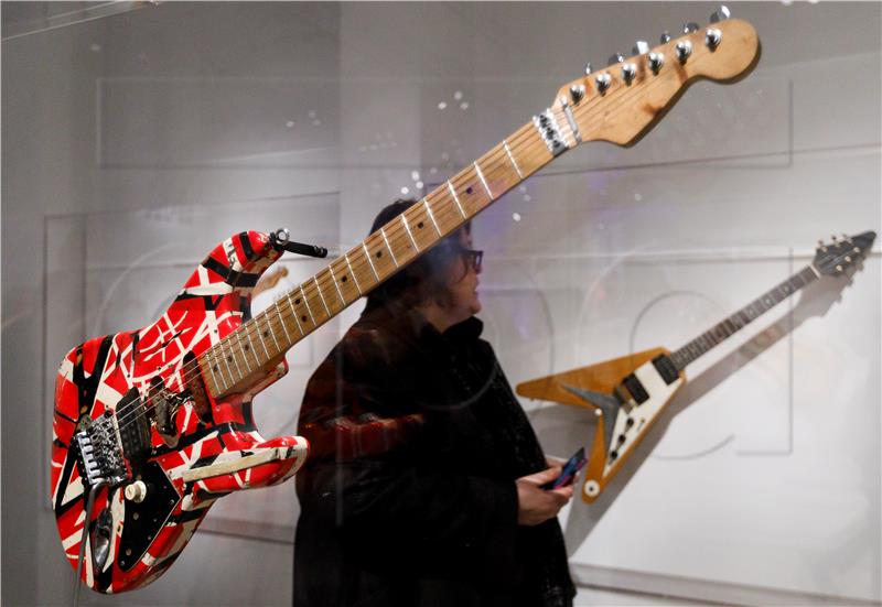 (FILE) USA MUSIC EDDIE VAN HALEN OBIT