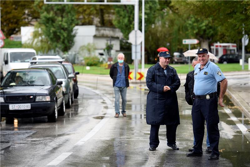 Desetominutna prosvjedna blokada na Jadranskoj magistrali na ulazu u Omiš