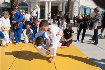 "Festival športa i zdrave hrane" počeo na splitskoj Rivi