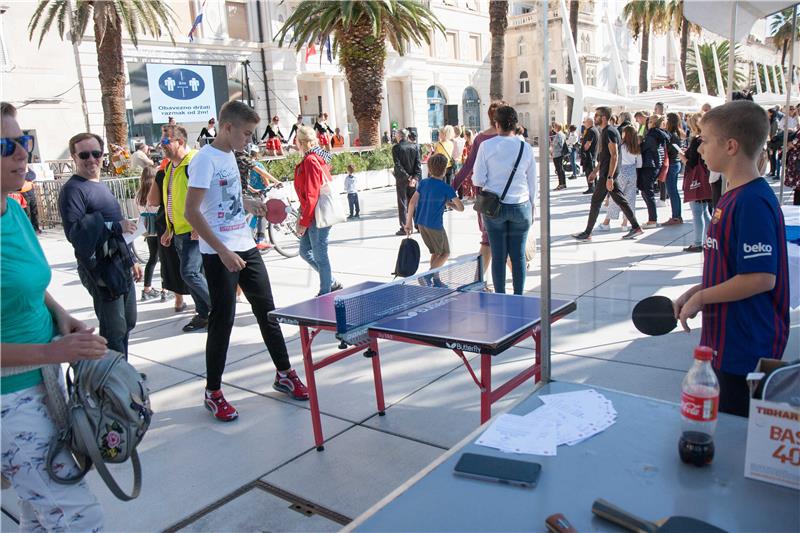 "Festival športa i zdrave hrane" počeo na splitskoj Rivi