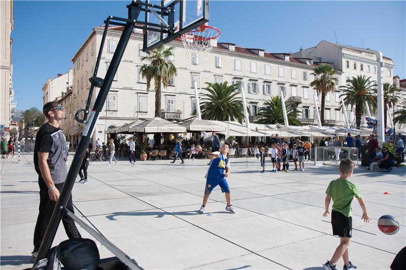 "Festival športa i zdrave hrane" počeo na splitskoj Rivi