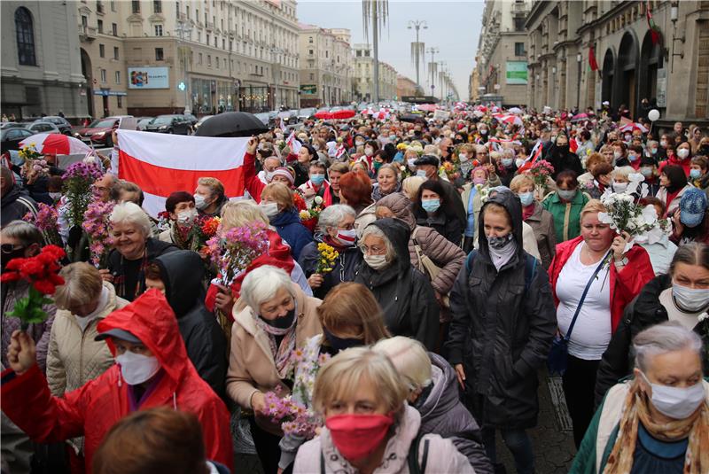 Bjeloruska oporba poziva Lukašenka da odstupi do 25. listopada