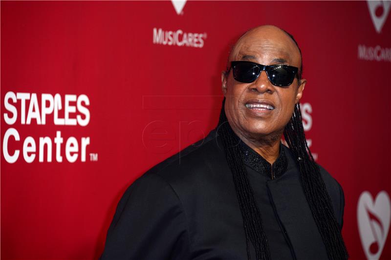 Stevie Wonder snimio dvije pjesme kojima poziva na ljubav i jedinstvo 