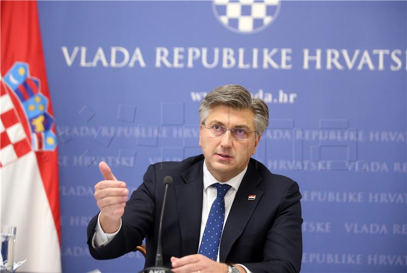 Konferencija za medije predsjednika vlade RH Andreja Plenkovića