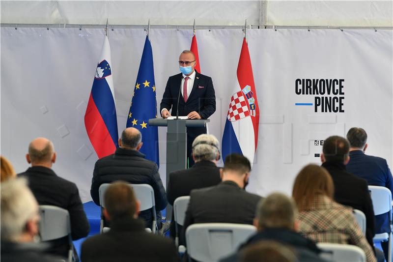 Grlić Radman: Dalekovod Cirkovce-Pince potaknut će razvoj energetskog tržišta