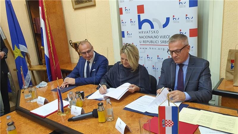 Otkriven spomenik biskupu Ivanu Antunoviću u Subotici