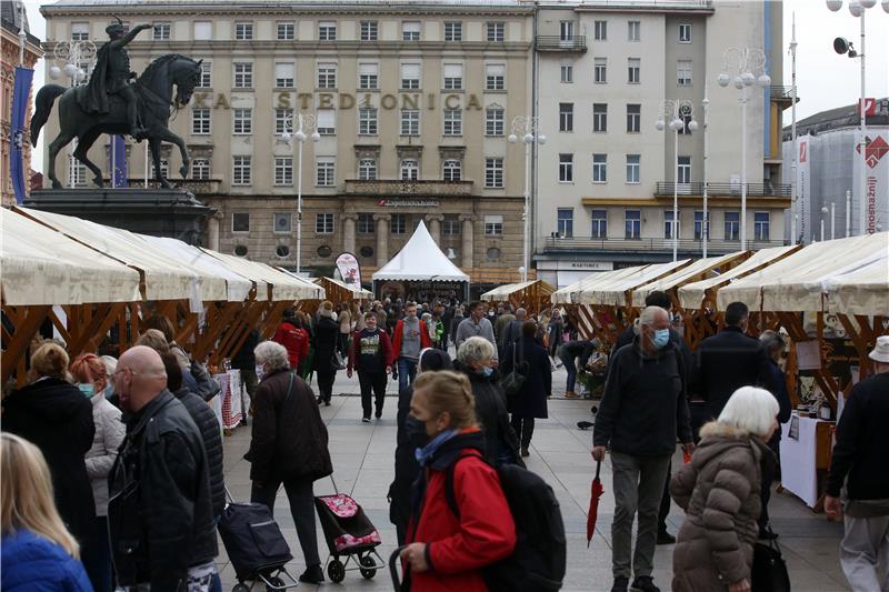 Sajam zimnice i autohtonih proizvoda okupio oko 90 ponuđača